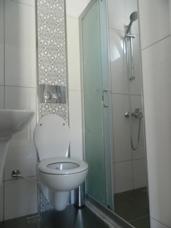 Hotel Akkin Pansiyon Kaş Esterno foto