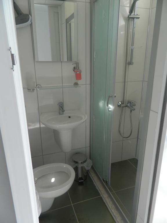 Hotel Akkin Pansiyon Kaş Esterno foto